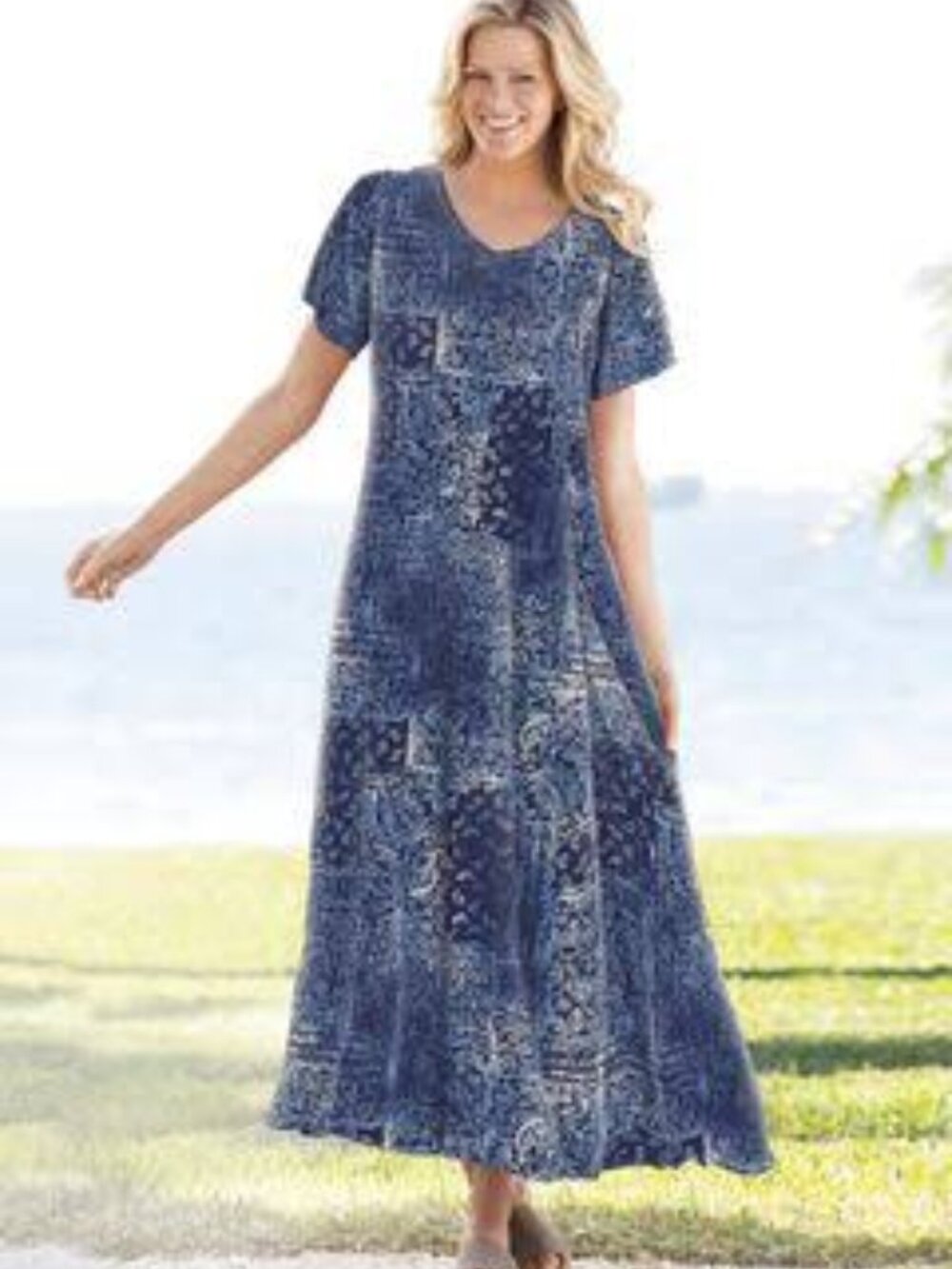 Woman Within Blue Print Crinkle Maxi Dress L (18/20)